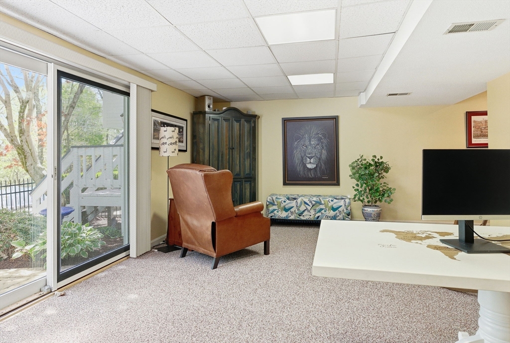 8 Valleywood Rd, Hopkinton, MA Photo #33