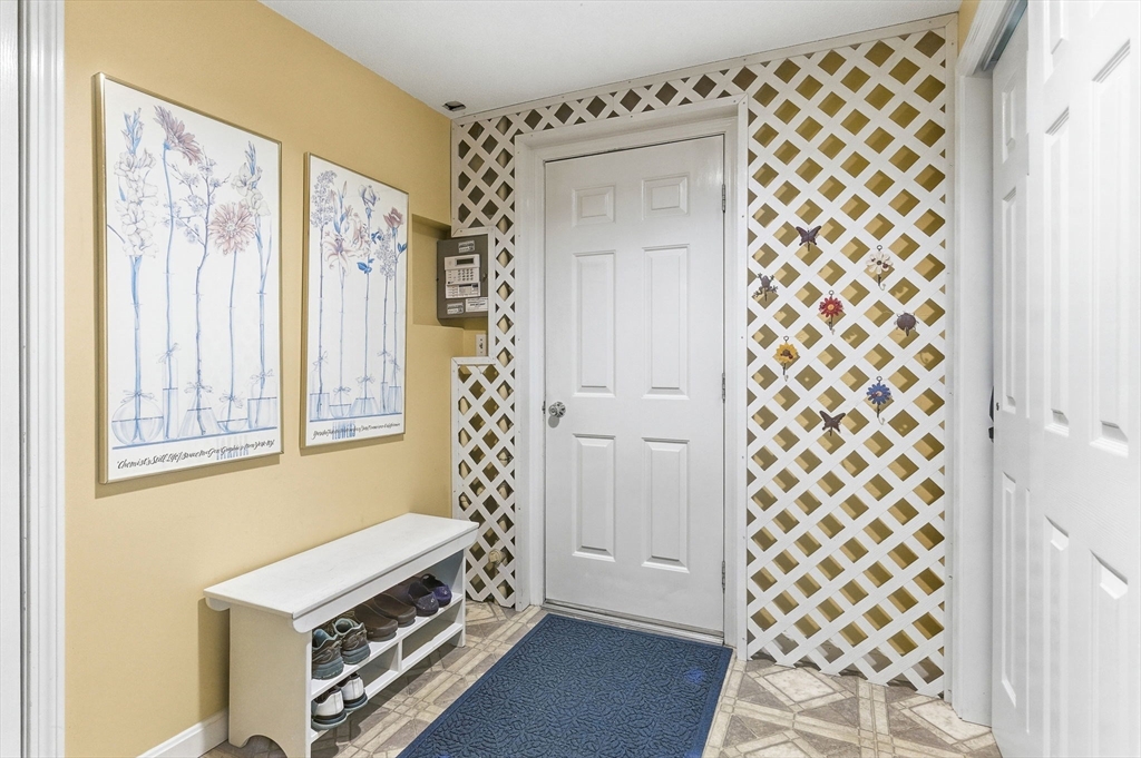 8 Valleywood Rd, Hopkinton, MA Photo #35
