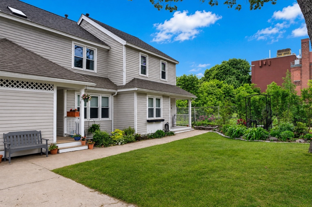 25 Medway Street D