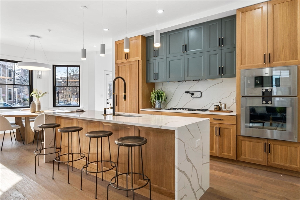 

                                                                             Cambridge                                

                                    , MA - $2,995,000