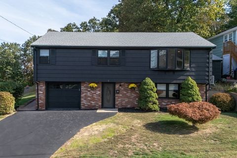 2 Oceanview Ave Saugus MA 01906