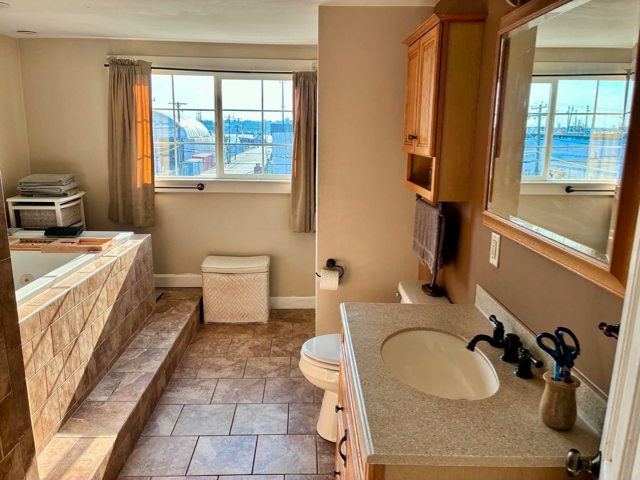 16 Middle St, Fairhaven, MA, 16 Middle St, Fairhaven, MA Photo #24