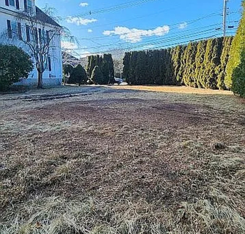 28 Russells Mills Rd