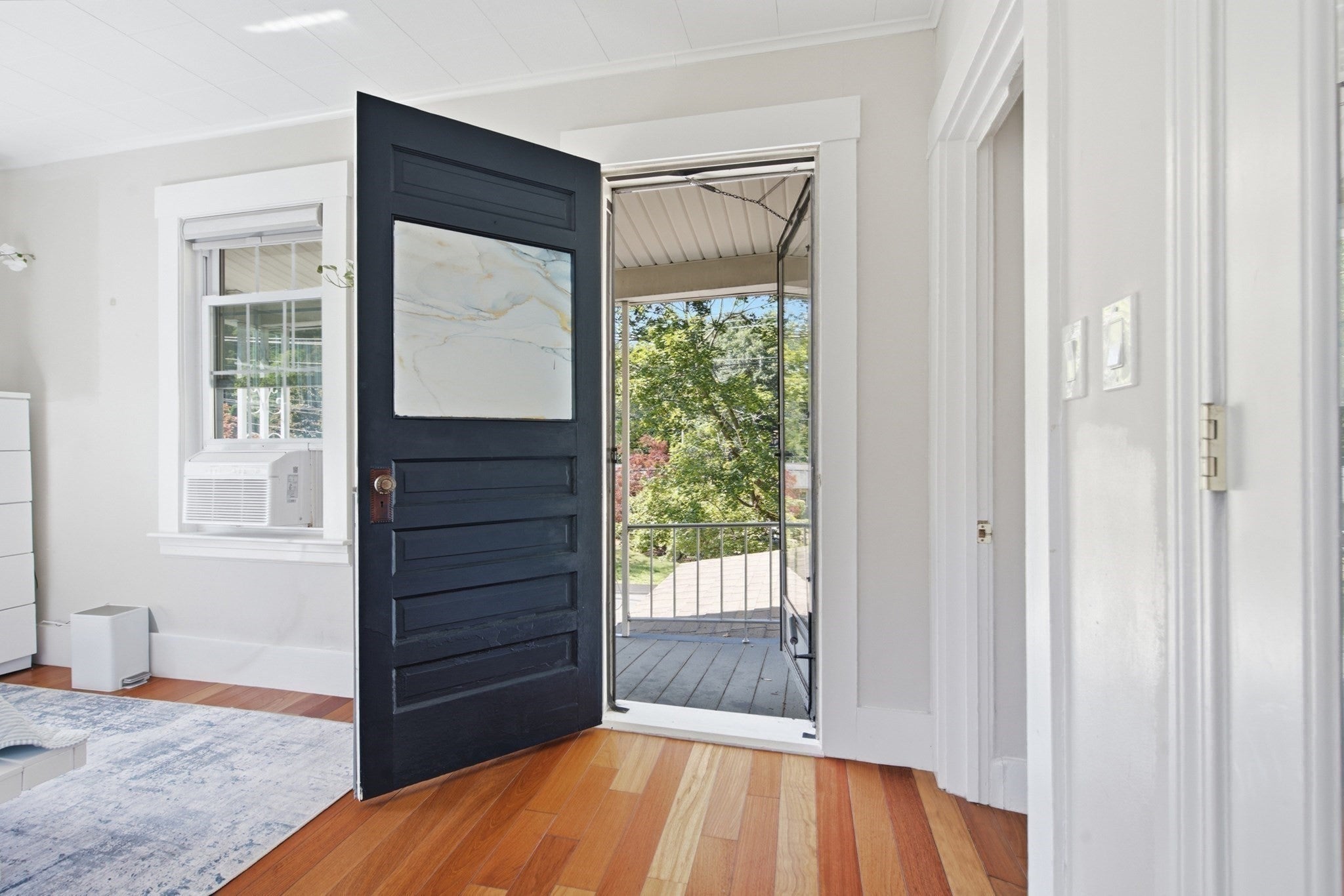 16 Allen Street