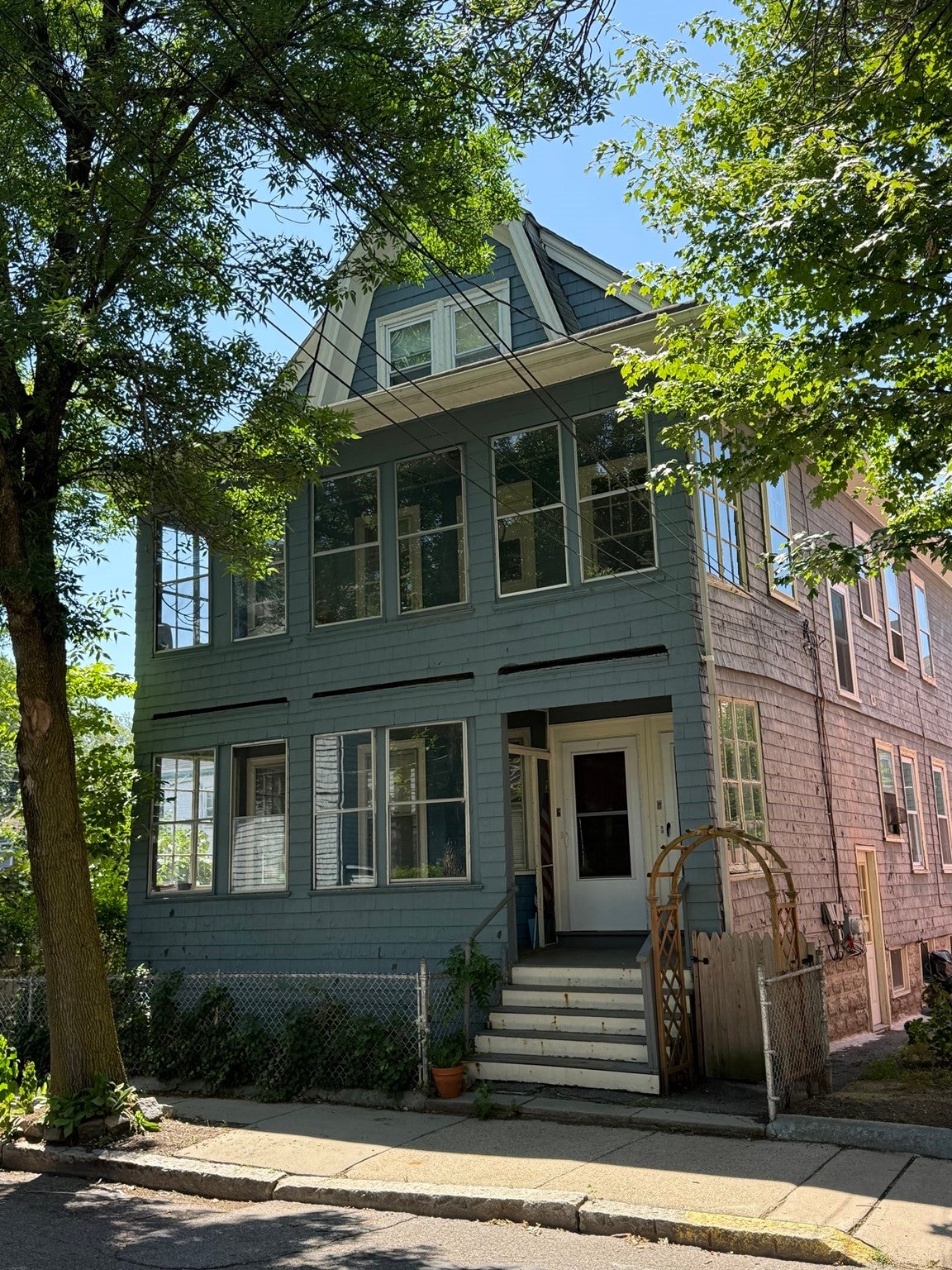 Click for 6 Malvern Ave #1, Somerville, MA slideshow