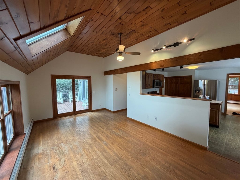 69 White Pond Rd, Hudson, MA Photo #14
