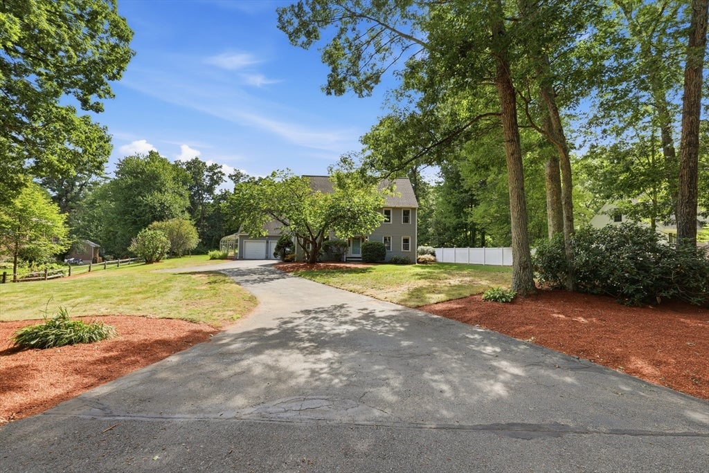 69 White Pond Rd