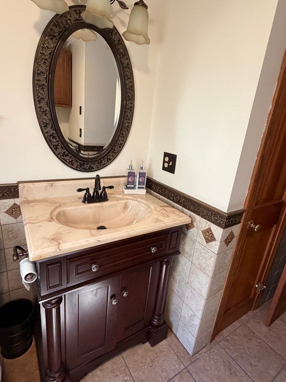 69 White Pond Rd, Hudson, MA Photo #31