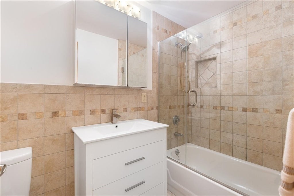 15 Chatham Way, Lynnfield, MA, 15 Chatham Way, Lynnfield, MA Photo #16