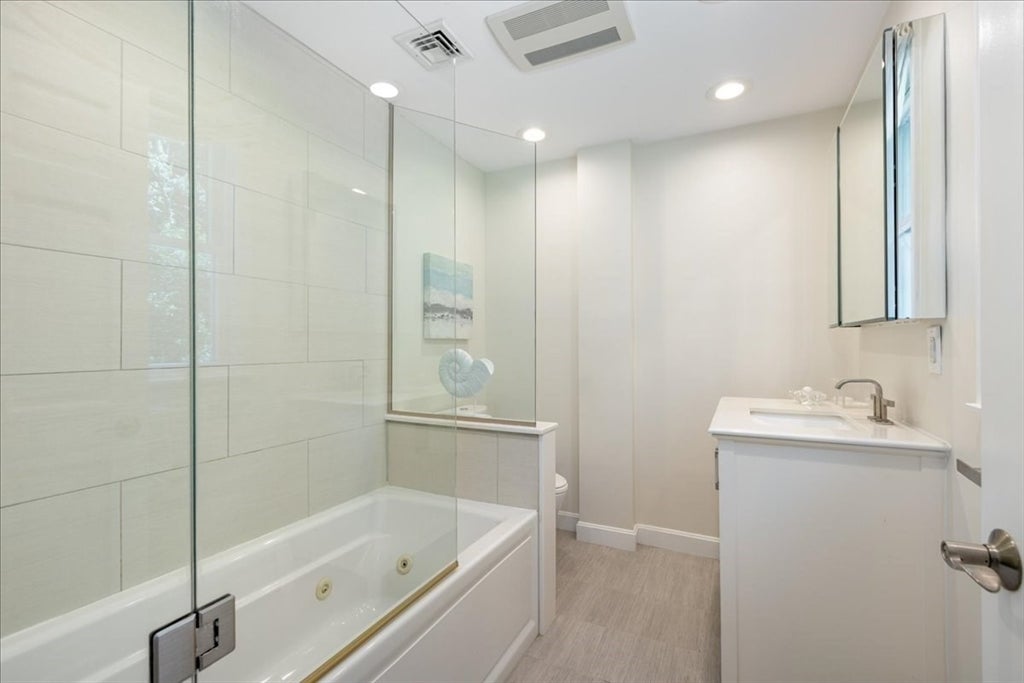 15 Chatham Way, Lynnfield, MA, 15 Chatham Way, Lynnfield, MA Photo #15