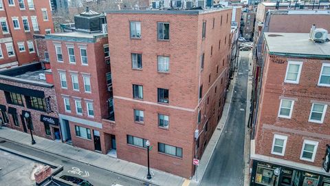 90 Salem St 3F Boston MA 02113