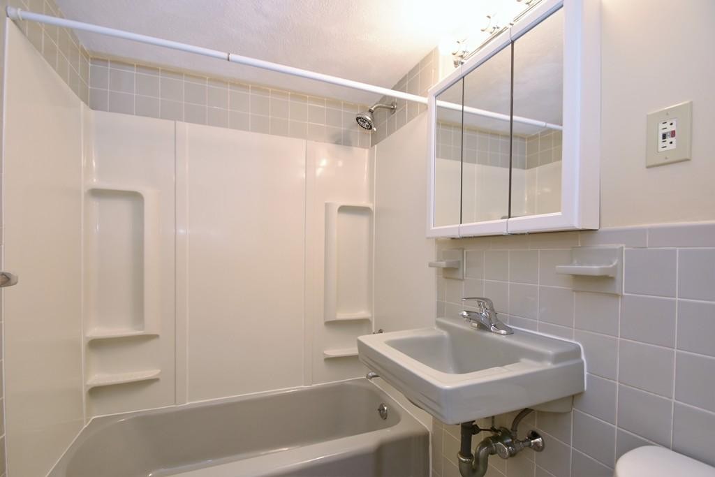 1105 Lexington St #7-3, Waltham, MA Photo #12