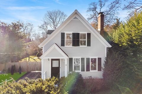 Photo of 29 Cottage St, Wellesley, MA 02482 (MLS # 73500976)