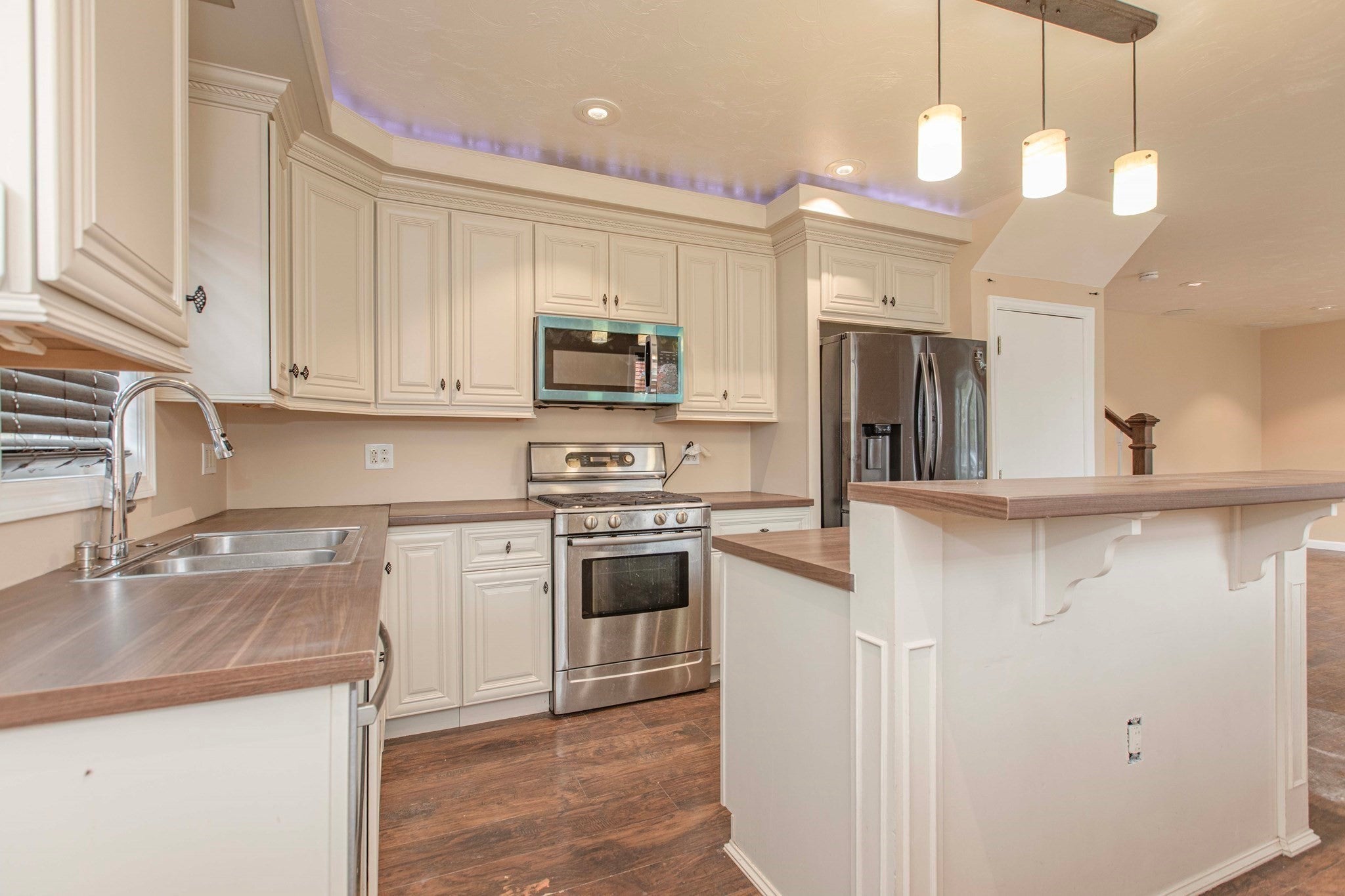 212 Nilsson St, Brockton, MA, 212 Nilsson St, Brockton, MA Photo #3
