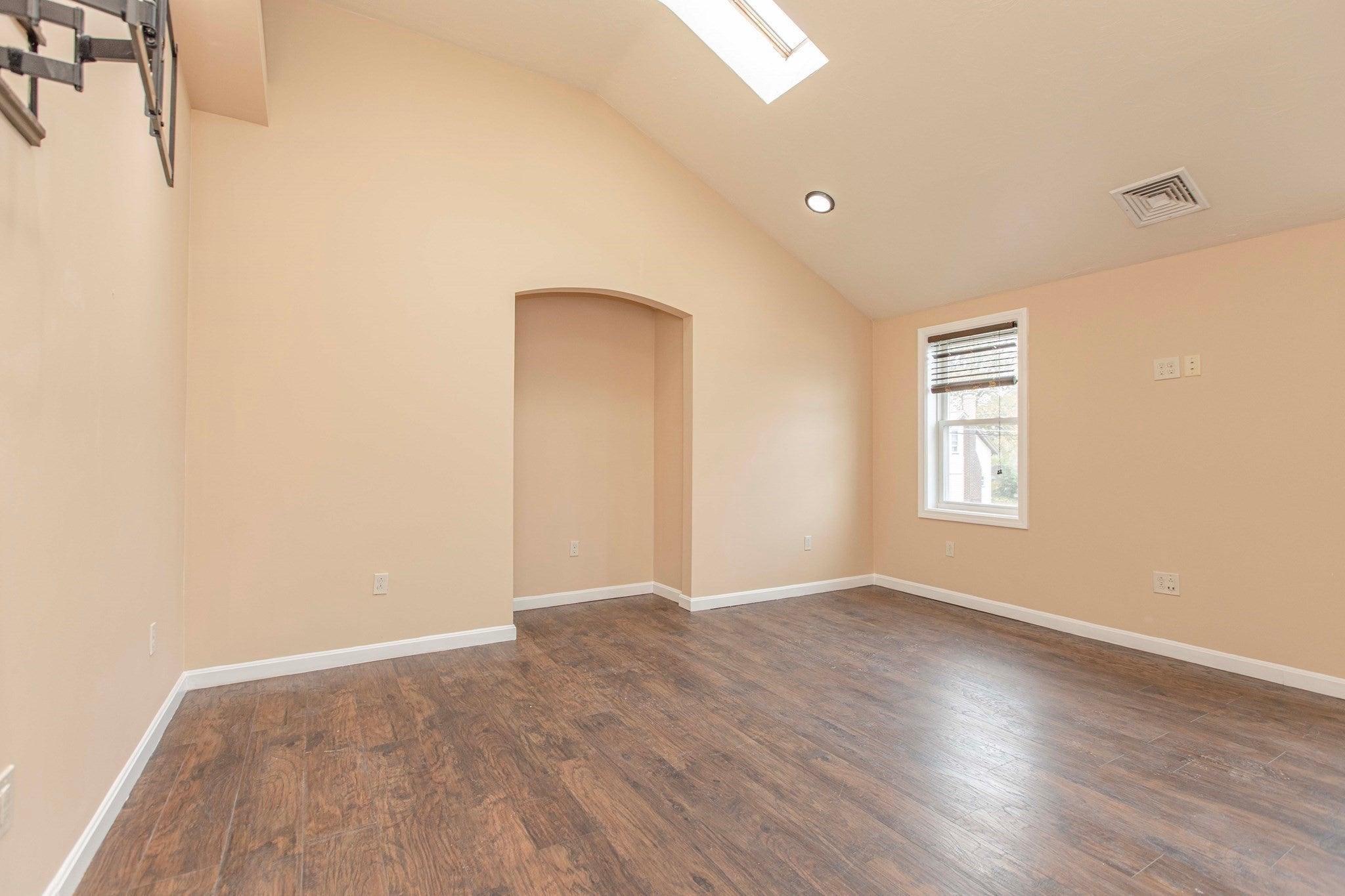 212 Nilsson St, Brockton, MA, 212 Nilsson St, Brockton, MA Photo #25