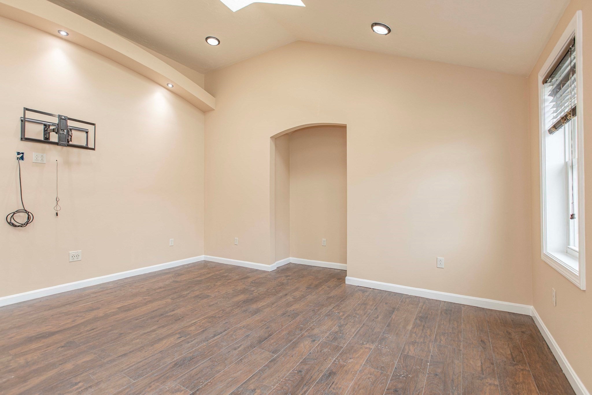 212 Nilsson St, Brockton, MA, 212 Nilsson St, Brockton, MA Photo #26