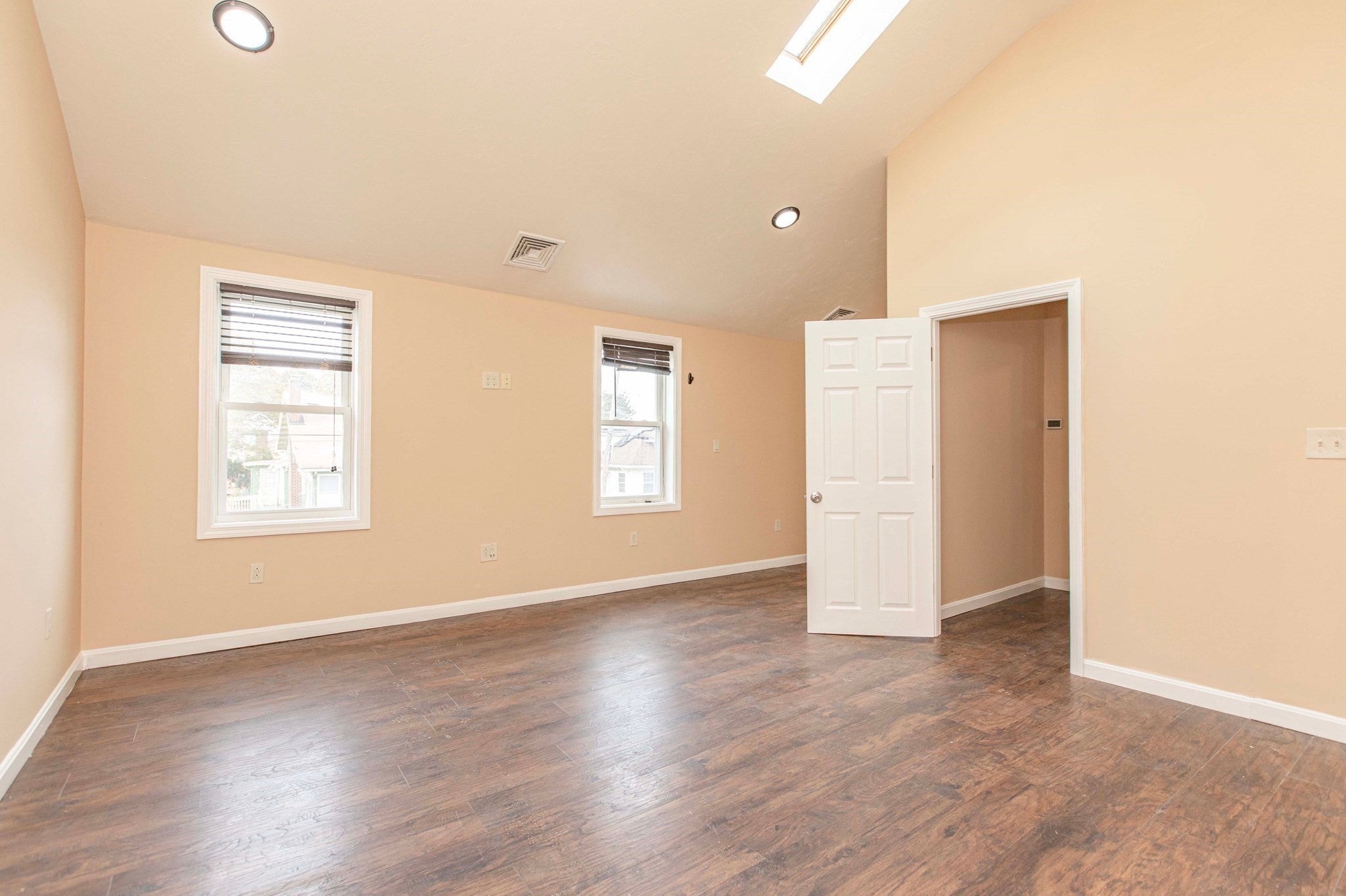 212 Nilsson St, Brockton, MA, 212 Nilsson St, Brockton, MA Photo #24