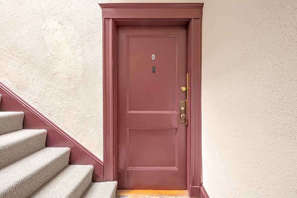 230 Massachusetts Ave 6