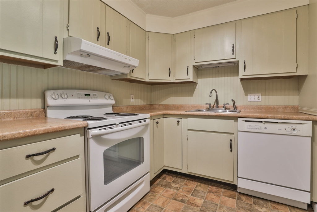 440 North Ave 177