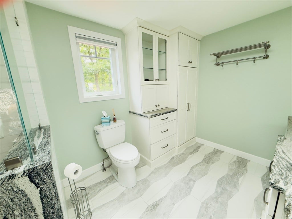 2 Bay Cliff Cir, Plymouth, MA Photo #22