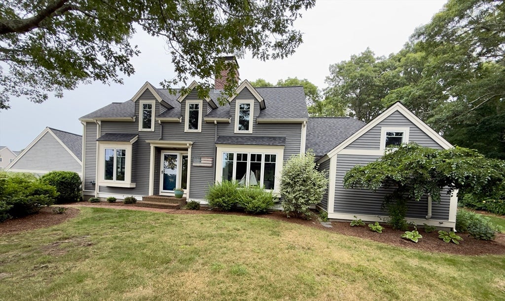 2 Bay Cliff Cir