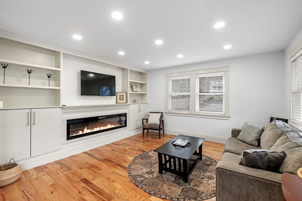 6-R Neptune Place 1