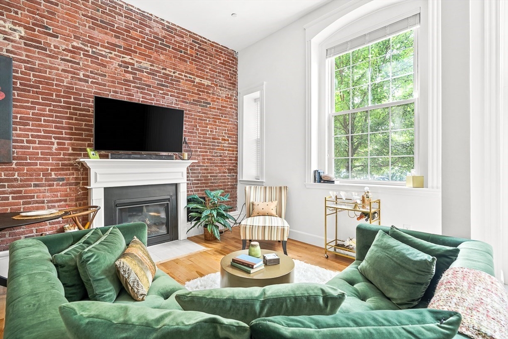 52 Sanborn St 1