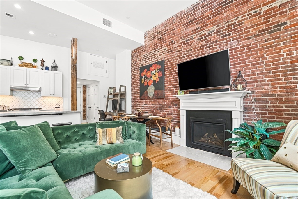 52 Sanborn St 1