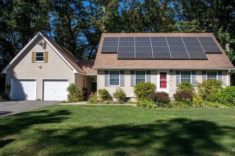 138 Overlook Dr Northampton MA 01062