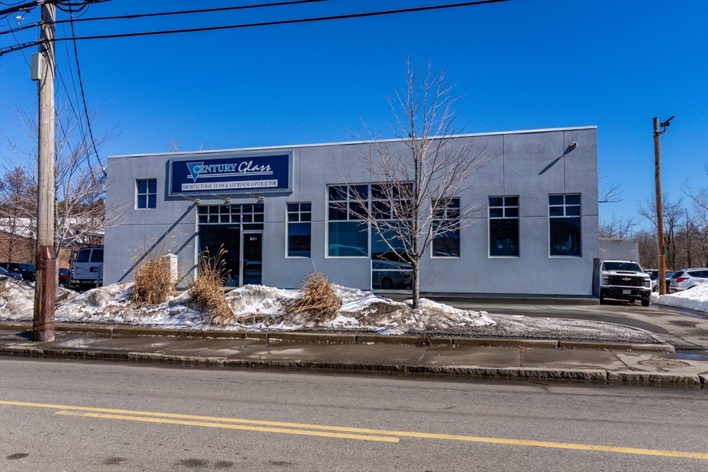 231 Lexington Street