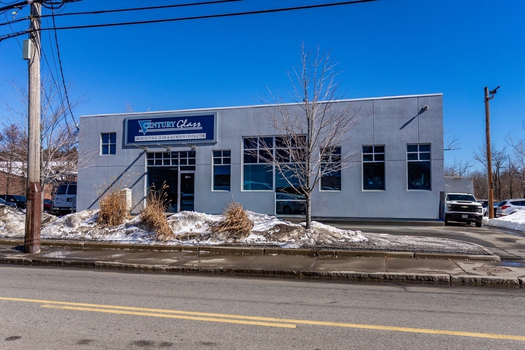 231 Lexington Street