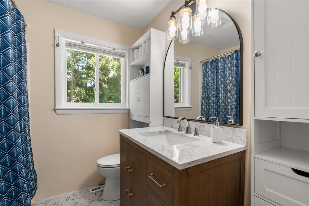14 Richard Rd, Medway, MA, 14 Richard Rd, Medway, MA Photo #14