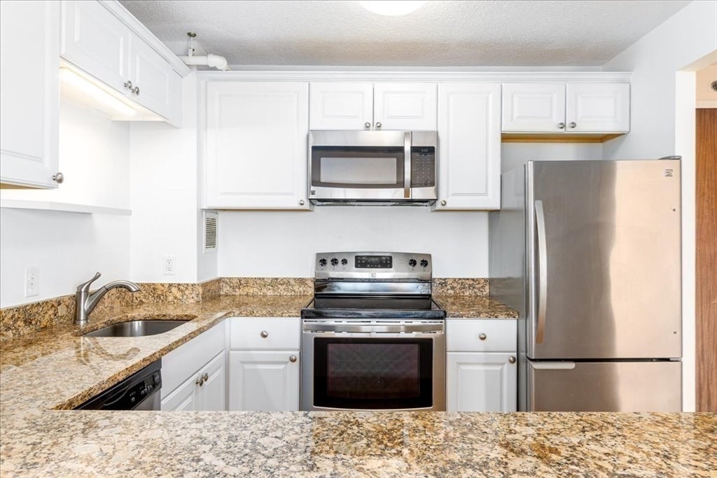 872 Massachusetts Ave 807, Cambridge MA 02139