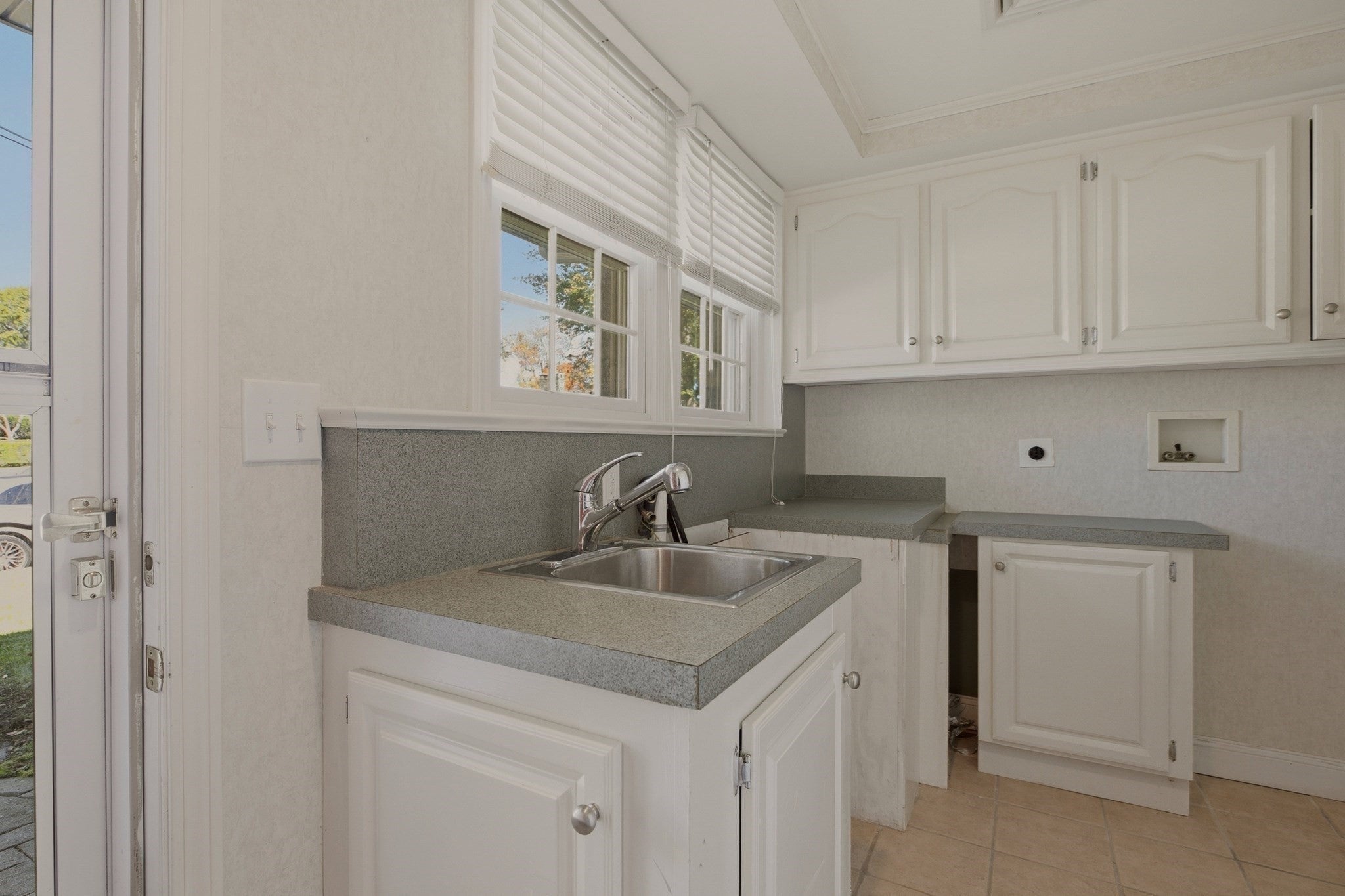331 Albany St, Fall River, MA, 331 Albany St, Fall River, MA Photo #34