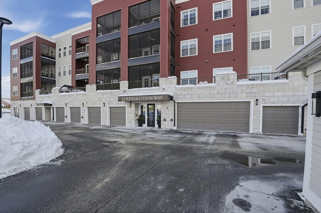 15 Revolution Way 2205