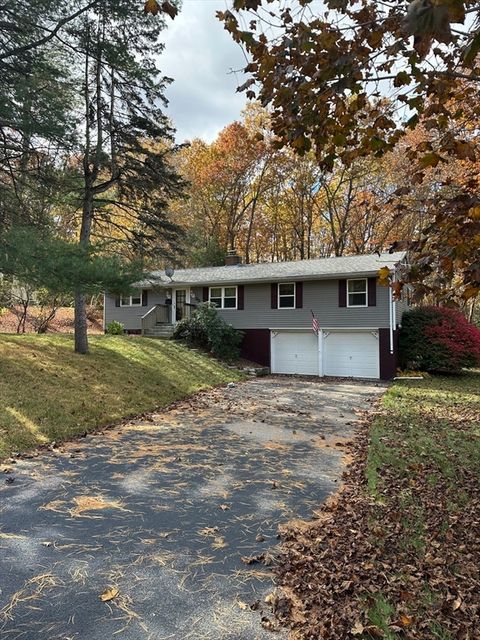 35 Laurel Hill Ln Holden MA 01520