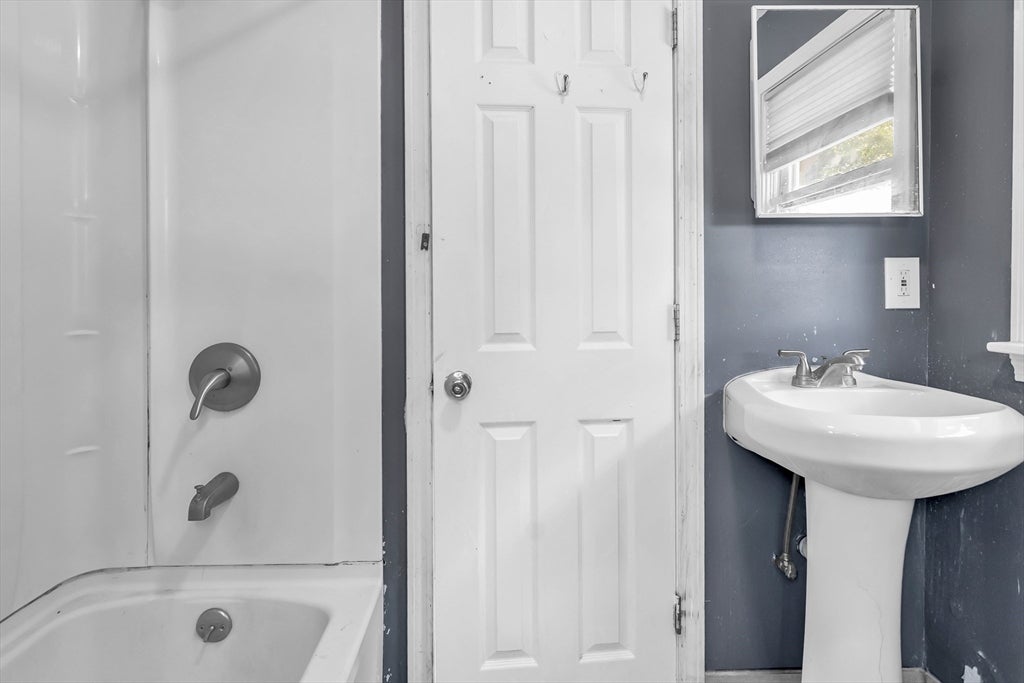 162 Main Street, Plaistow, NH, 162 Main Street, Plaistow, NH Photo #22