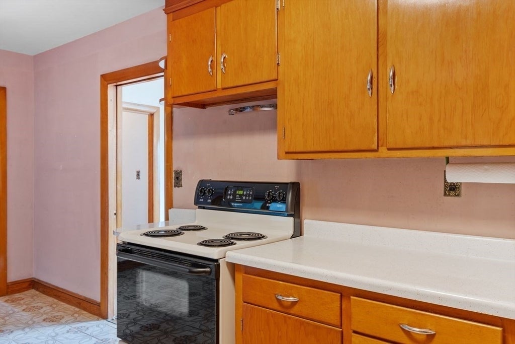 20 Greenwood Road, Peabody, MA, 20 Greenwood Road, Peabody, MA Photo #4