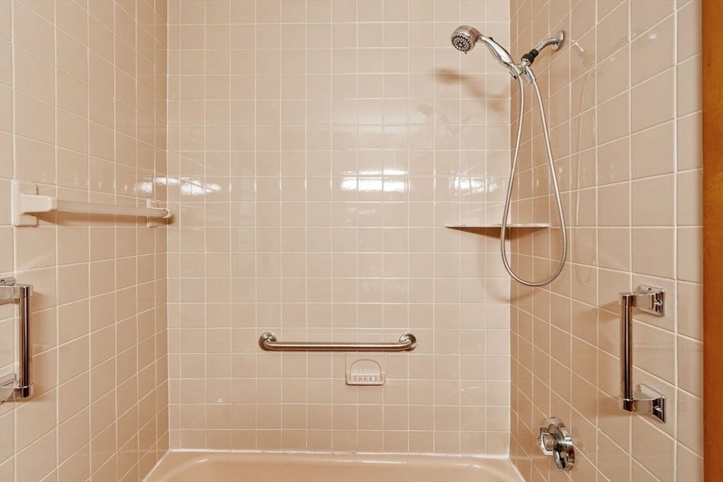 20 Greenwood Road, Peabody, MA, 20 Greenwood Road, Peabody, MA Photo #19