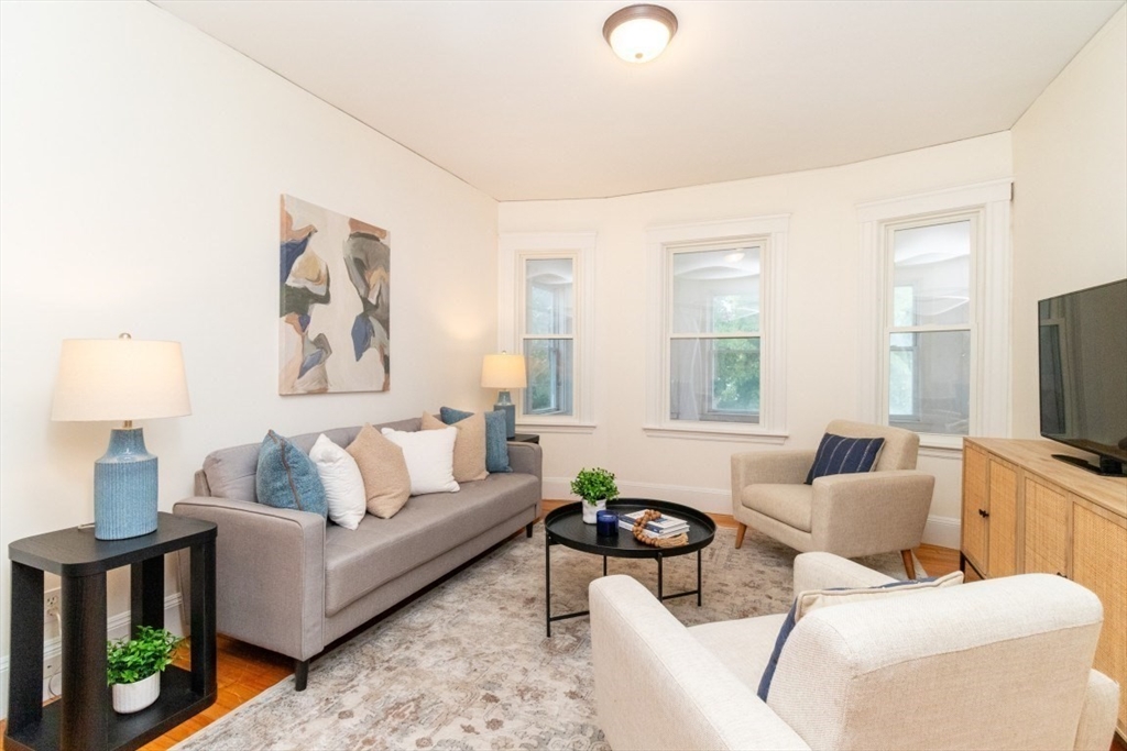 3 Clayton St 3