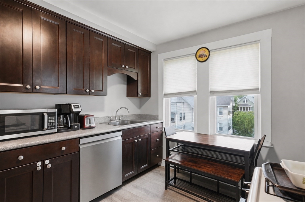 60-62 Templeton Pkwy