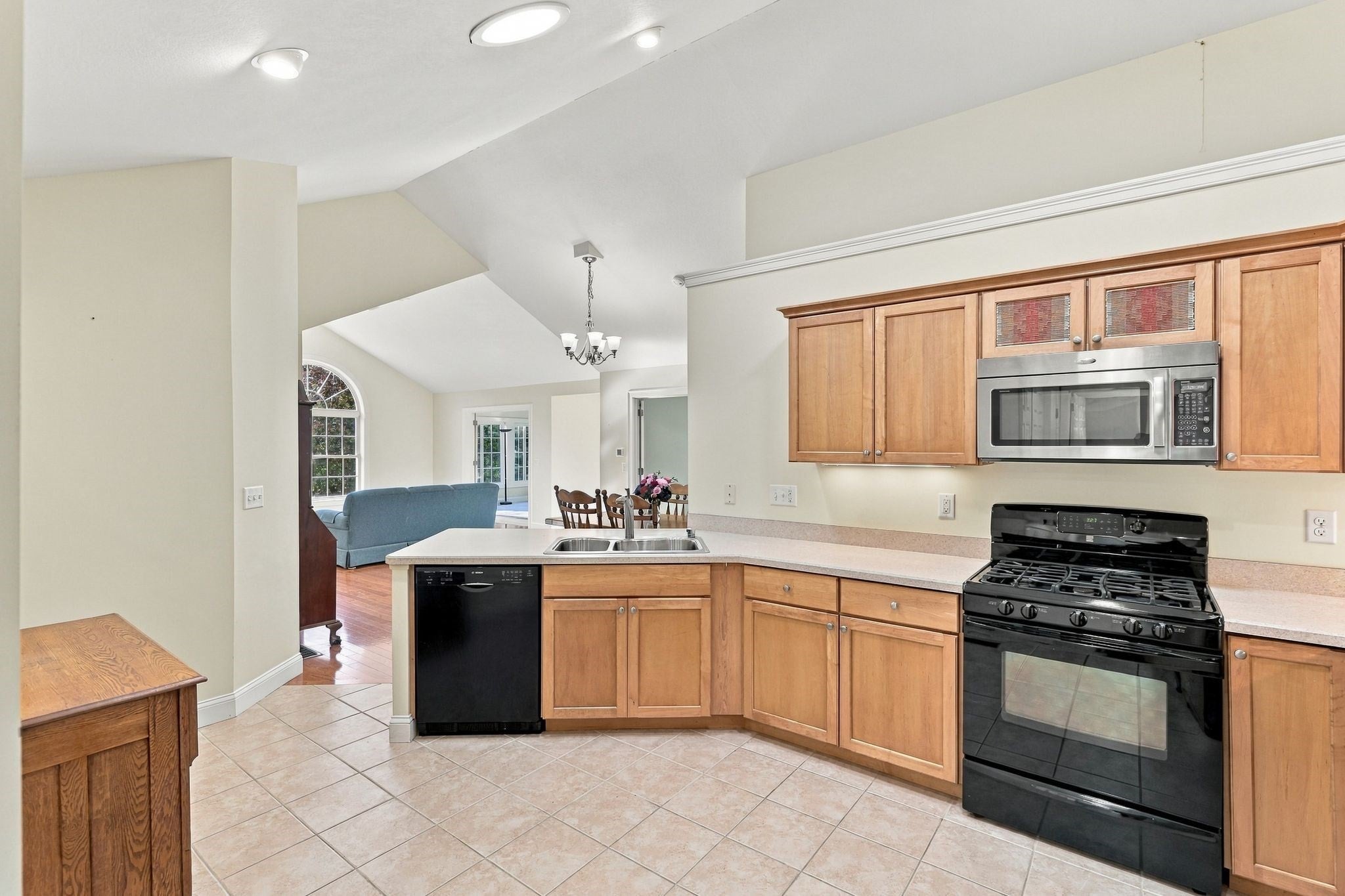 168 Stonybrook Way #168, South Hadley, MA Photo #15
