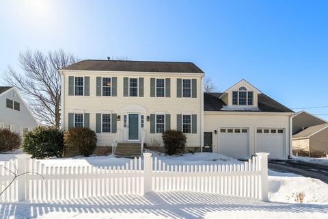 Photo of 9 Davids Island Rd, Weymouth, MA 02191 (MLS # 73482266)