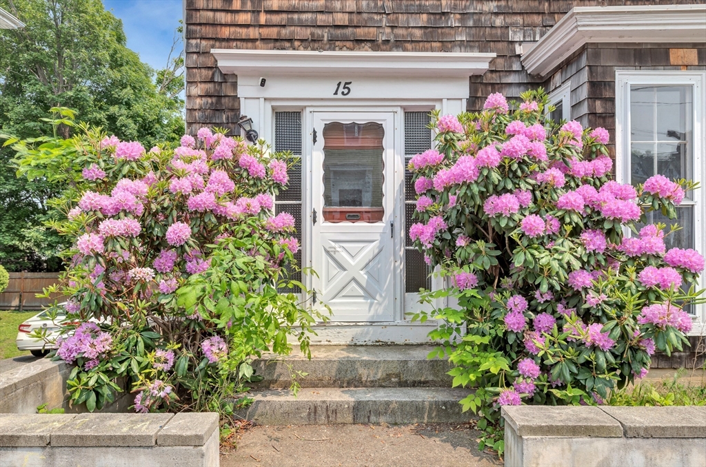 15 Washington Sq