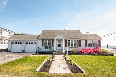 558 Hudson St Seabrook NH 03874
