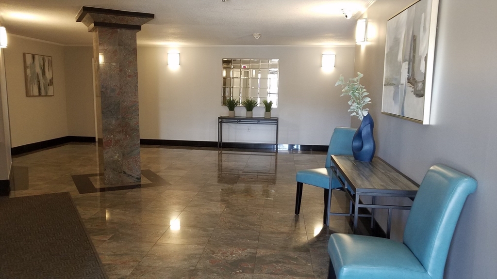 151 Coolidge Ave 105