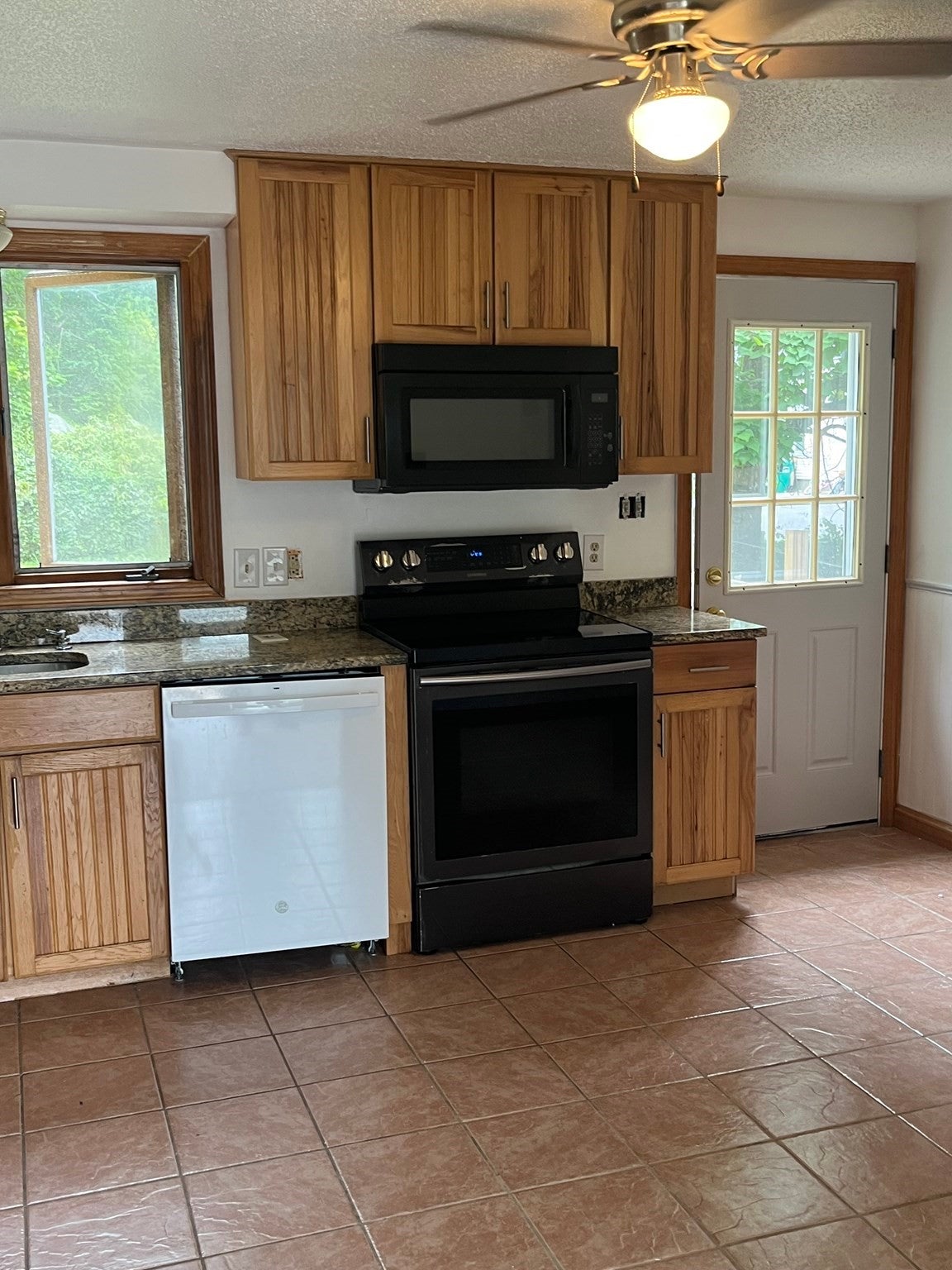 112 Border ST #112, Northbridge, MA, 112 Border ST #112, Northbridge, MA Photo #3