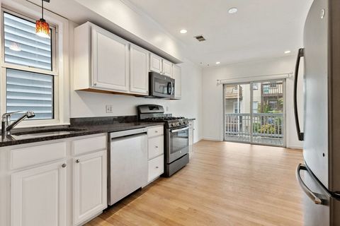 8 Peters St 2 Boston MA 02127
