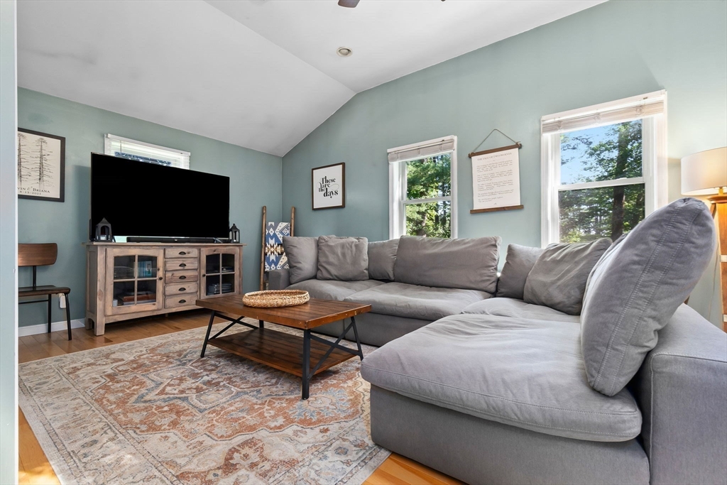 10 Briscoe Rd