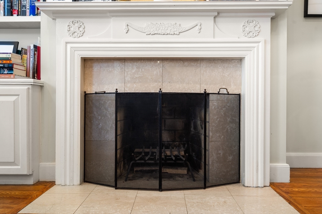 341 Beacon 2F